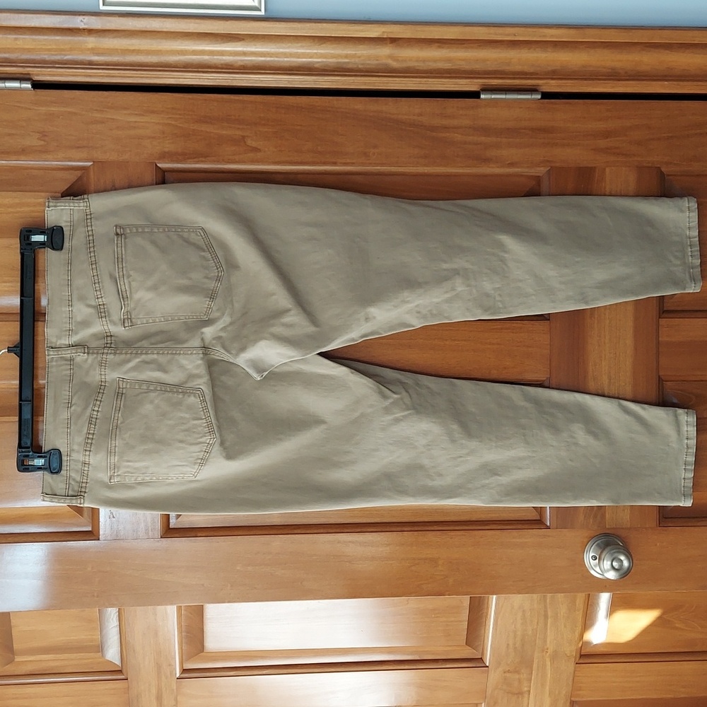 - Sonoma Women's Mid Rise Tan Skinny Stretchy Jegging Pants, Size 14, Like New - Picture 3 of 9